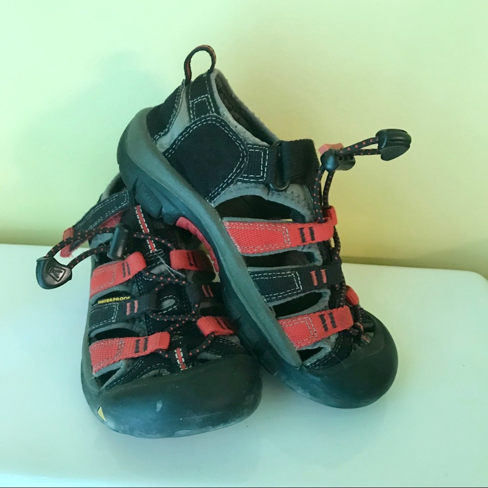 Kids size 12 Keen sandals